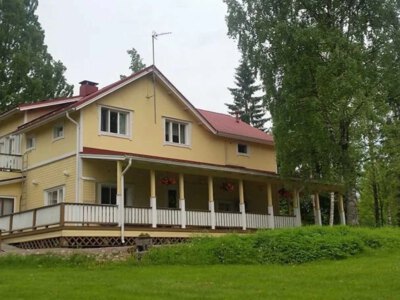 Tuhannen Tarinen Talo
